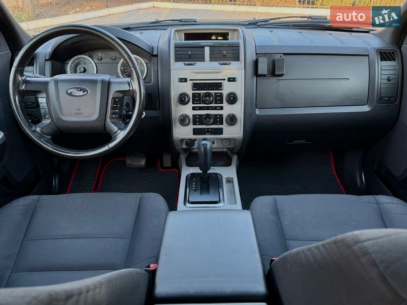 Внедорожник / Кроссовер Ford Escape 2011 в Кропивницком