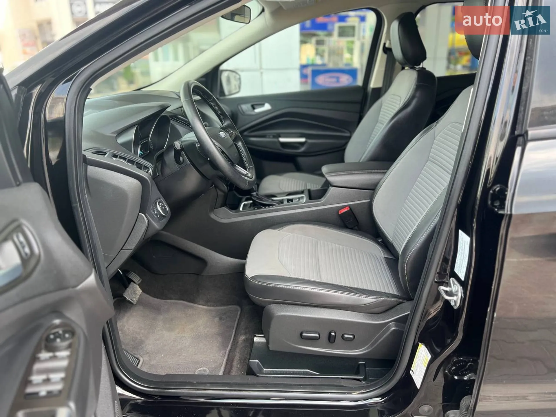 2019 Ford Escape - мініатюра 18