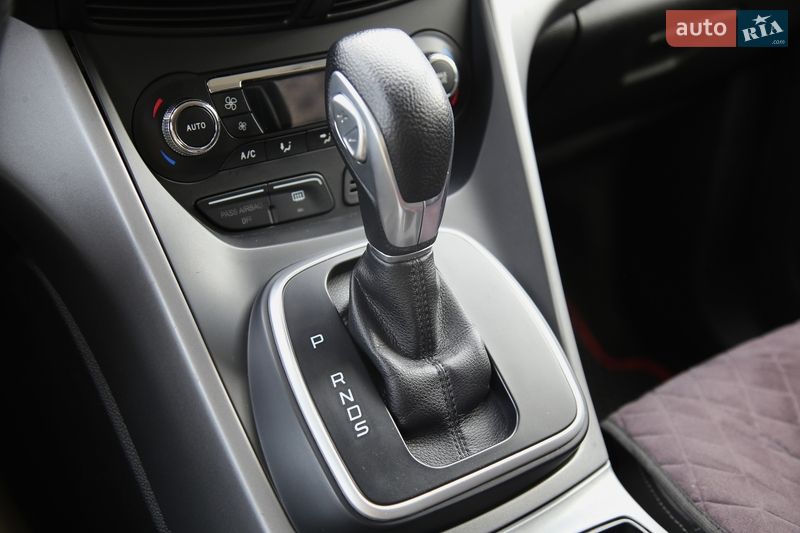 Внедорожник / Кроссовер Ford Escape 2013 в Харькове