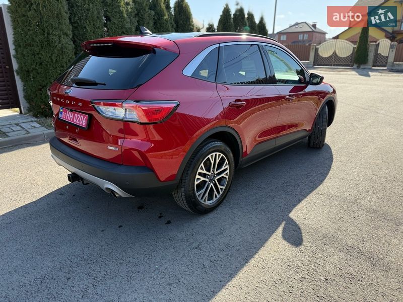Внедорожник / Кроссовер Ford Escape 2020 в Киеве