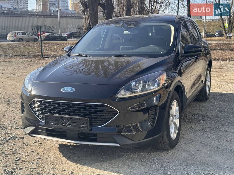 Внедорожник / Кроссовер Ford Escape 2019 в Киеве