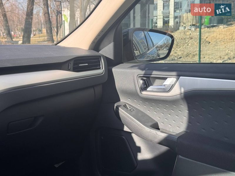 Внедорожник / Кроссовер Ford Escape 2019 в Киеве