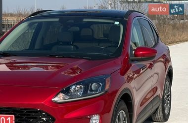 Позашляховик / Кросовер Ford Escape 2020 в Львові