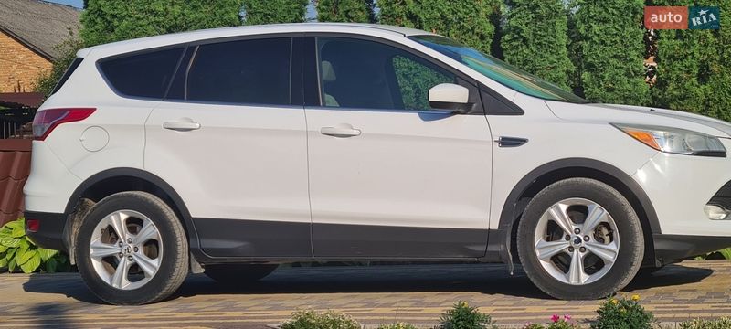 Позашляховик / Кросовер Ford Escape 2014 в Радехові