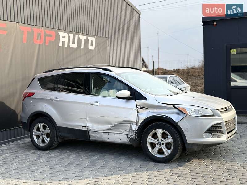 Внедорожник / Кроссовер Ford Escape 2016 в Львове