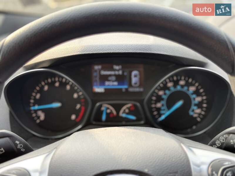 Внедорожник / Кроссовер Ford Escape 2016 в Львове