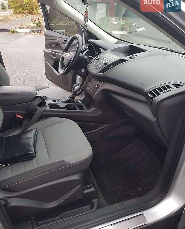 Внедорожник / Кроссовер Ford Escape 2019 в Тернополе