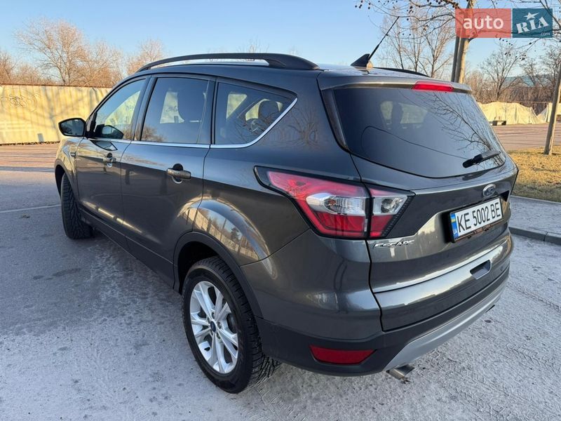 Внедорожник / Кроссовер Ford Escape 2018 в Днепре