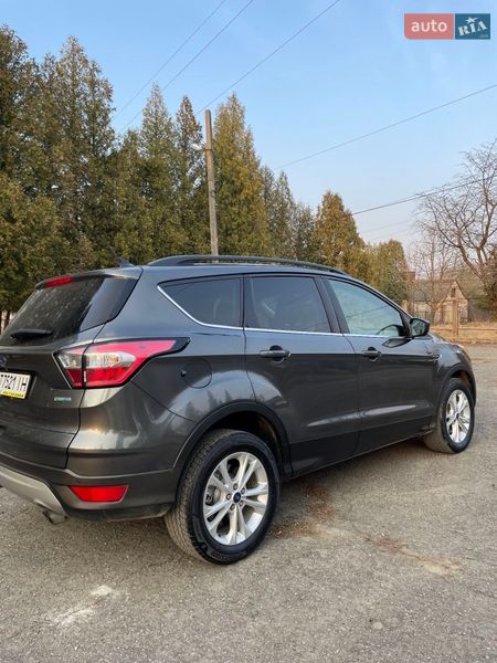 Внедорожник / Кроссовер Ford Escape 2017 в Калуше