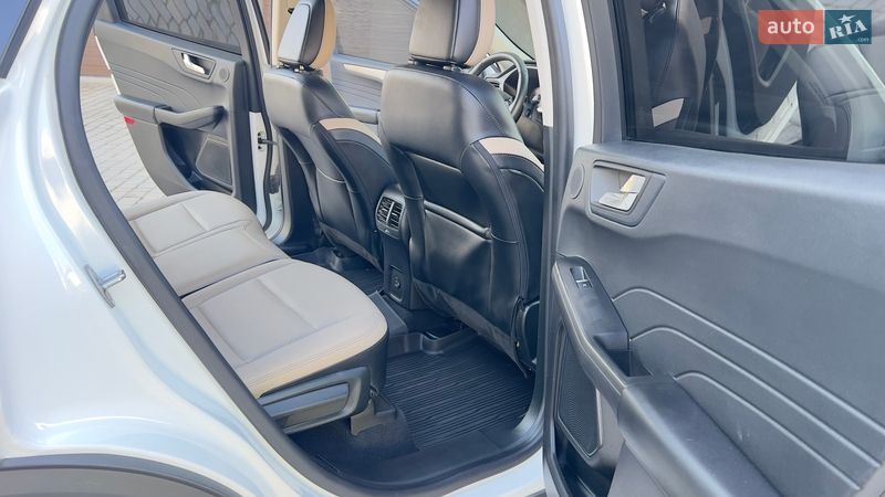 Внедорожник / Кроссовер Ford Escape 2021 в Ивано-Франковске