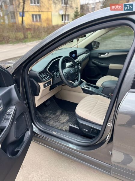 Внедорожник / Кроссовер Ford Escape 2019 в Львове