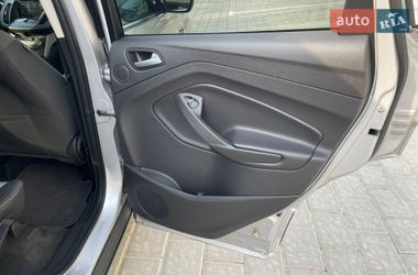 Внедорожник / Кроссовер Ford Escape 2016 в Ровно