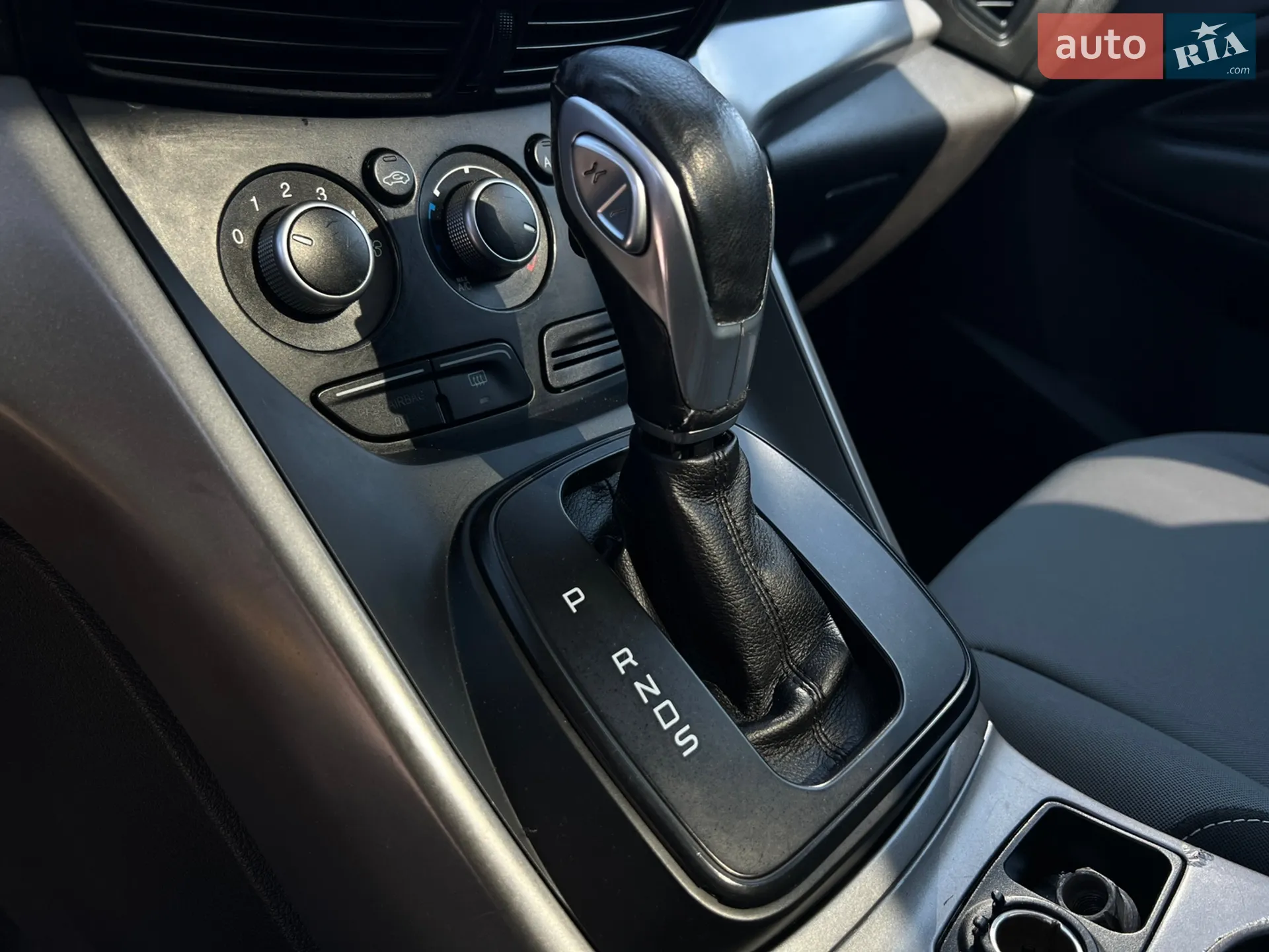 2015 Ford Escape - мініатюра 11