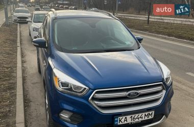 Внедорожник / Кроссовер Ford Escape 2017 в Киеве