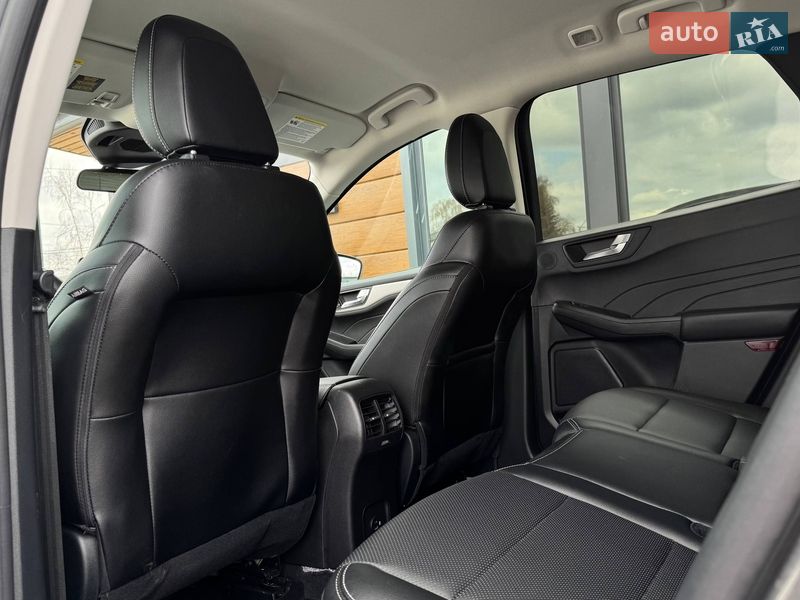 Внедорожник / Кроссовер Ford Escape 2021 в Ровно