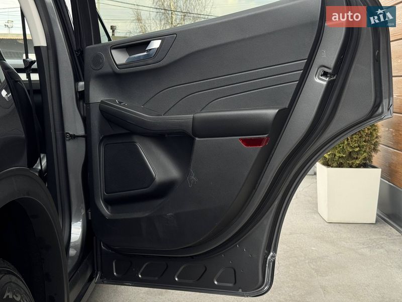 Внедорожник / Кроссовер Ford Escape 2021 в Ровно