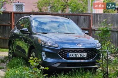Внедорожник / Кроссовер Ford Escape 2020 в Киеве