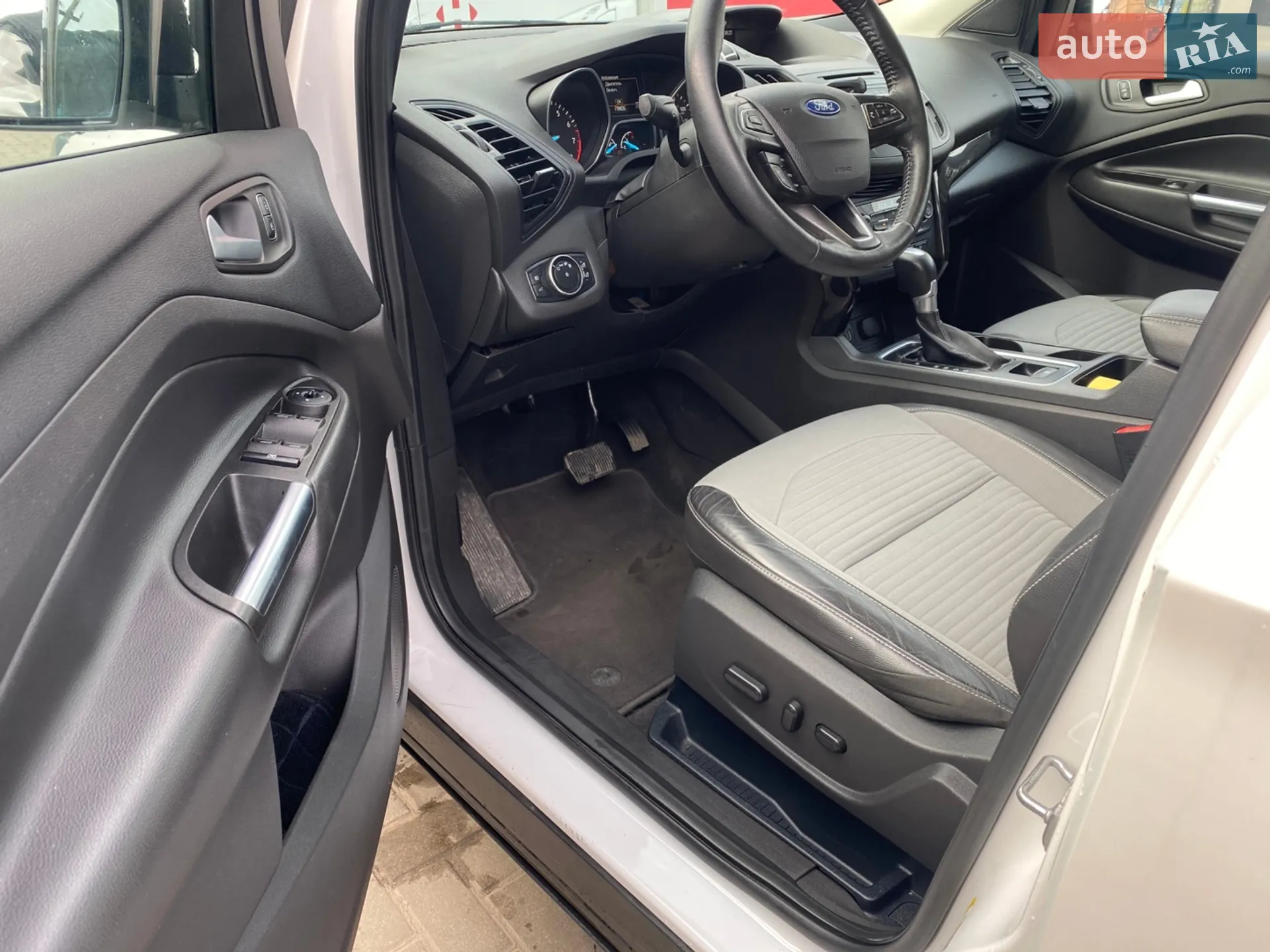 2016 Ford Escape - мініатюра 10