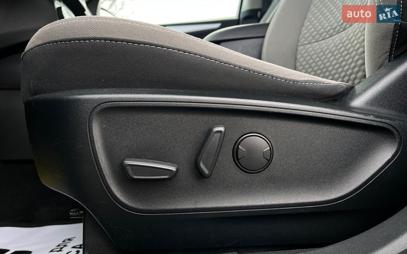 Позашляховик / Кросовер Ford Escape 2020 в Коломиї