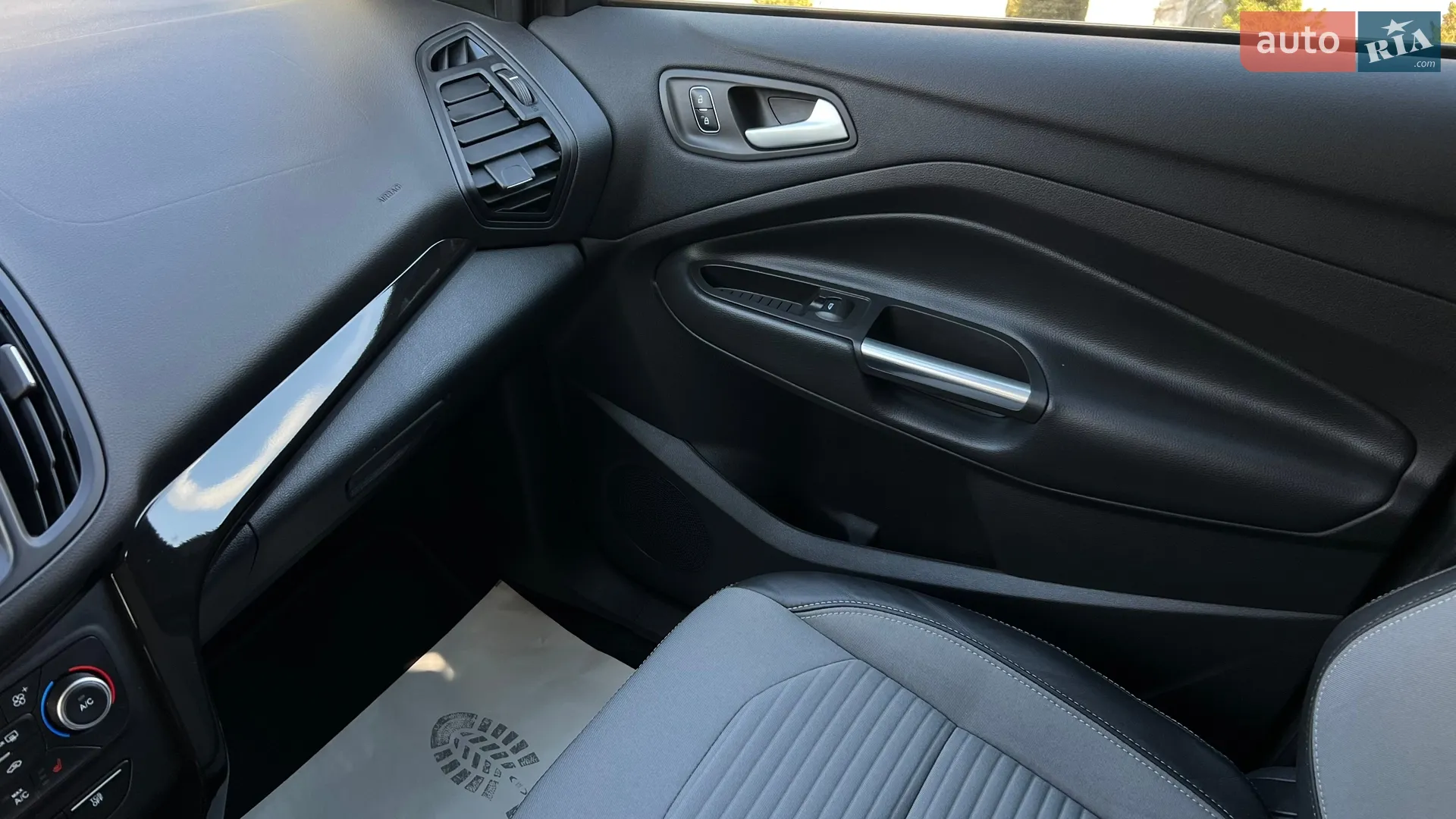 2018 Ford Escape - мініатюра 13