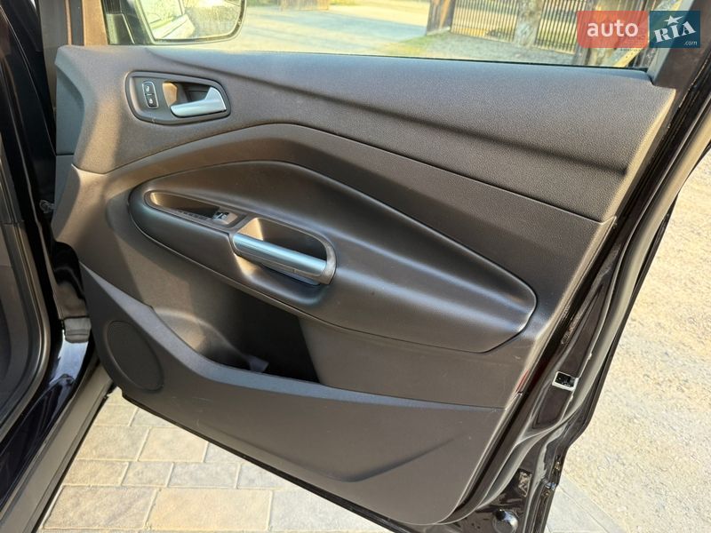 Внедорожник / Кроссовер Ford Escape 2019 в Ивано-Франковске