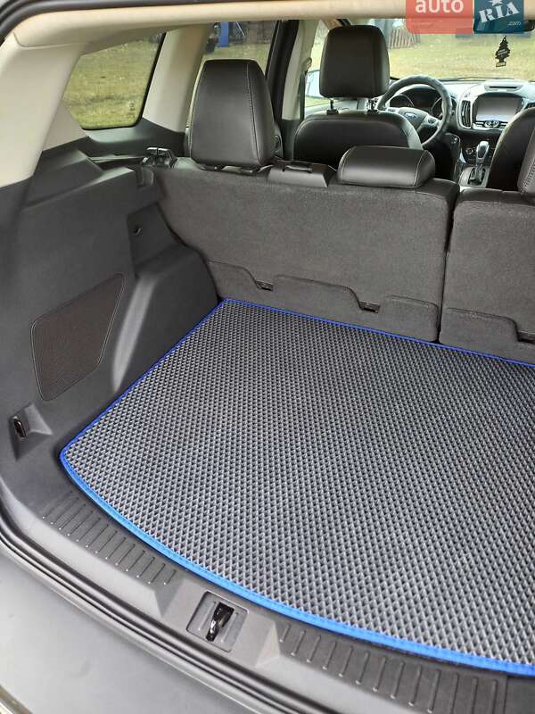 Позашляховик / Кросовер Ford Escape 2015 в Кременчуці