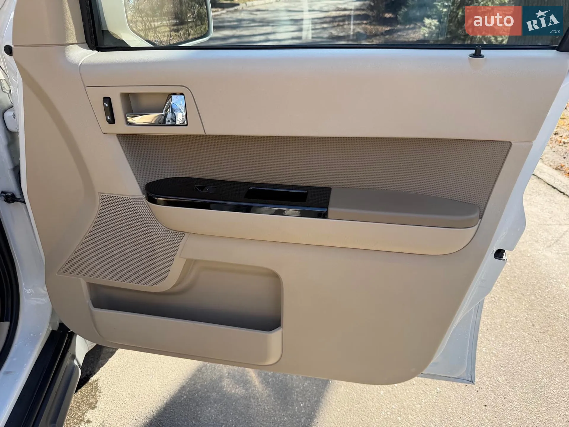 2012 Ford Escape - мініатюра 23