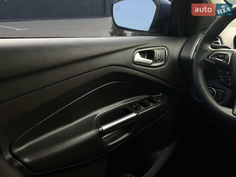 Внедорожник / Кроссовер Ford Escape 2018 в Дубно фото 37 Внедорожник / Кроссовер Ford Escape 2018 в Дубно