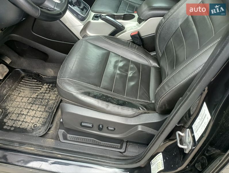 Позашляховик / Кросовер Ford Escape 2013 в Долині