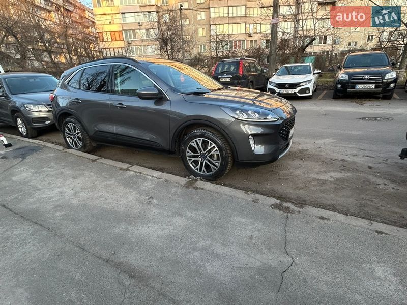 Внедорожник / Кроссовер Ford Escape 2021 в Киеве