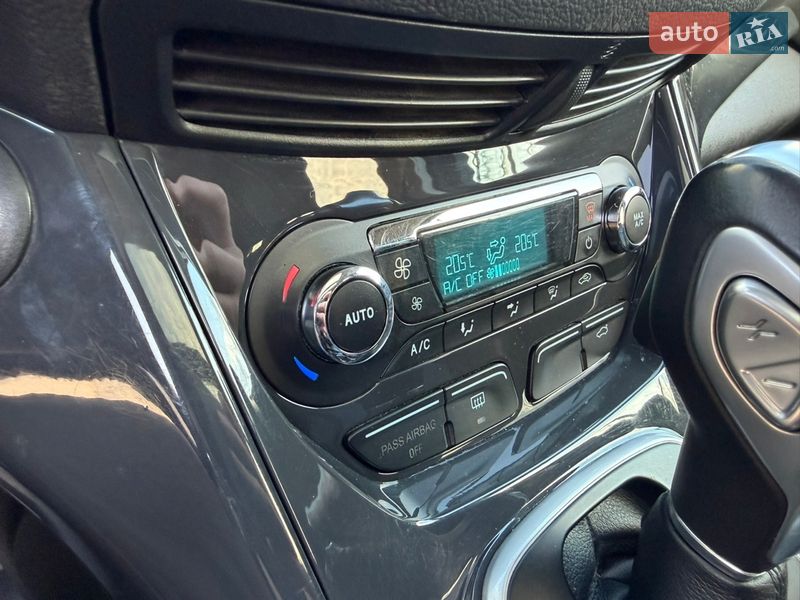 Внедорожник / Кроссовер Ford Escape 2012 в Киеве