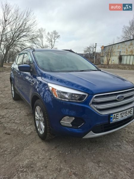 Позашляховик / Кросовер Ford Escape 2017 в Дніпрі