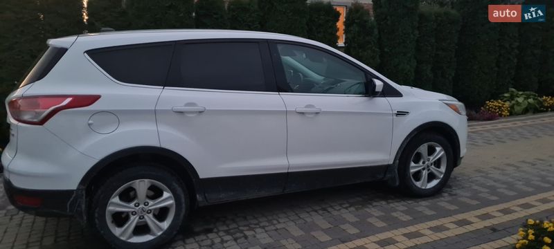 Позашляховик / Кросовер Ford Escape 2014 в Радехові
