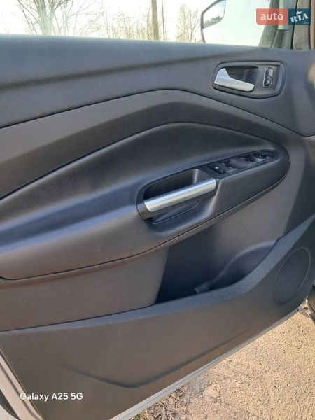 Позашляховик / Кросовер Ford Escape 2017 в Соснівці