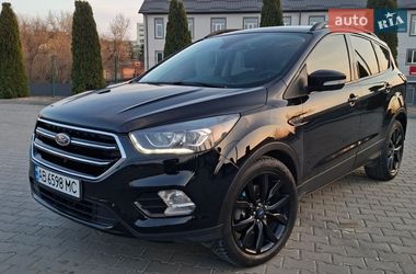 Внедорожник / Кроссовер Ford Escape 2017 в Виннице