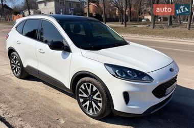 Внедорожник / Кроссовер Ford Escape 2020 в Сумах