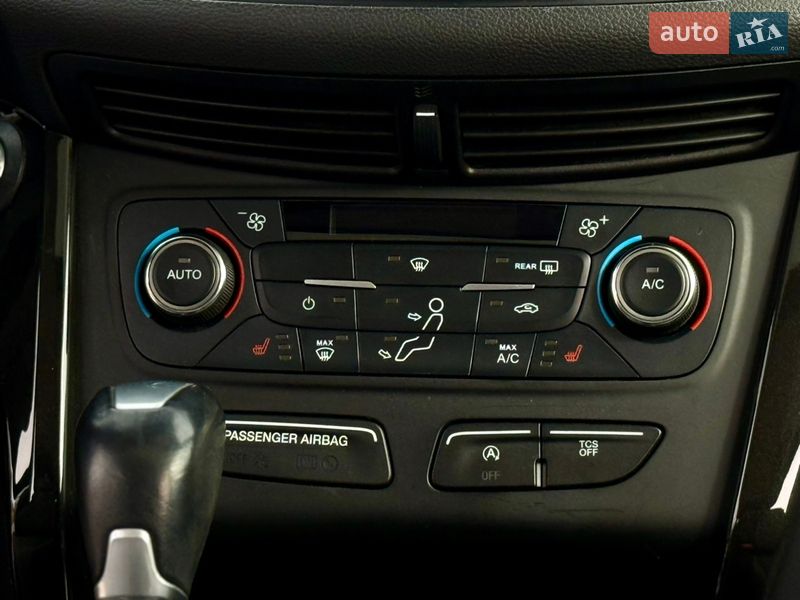 Позашляховик / Кросовер Ford Escape 2016 в Тернополі