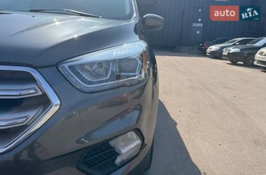 Позашляховик / Кросовер Ford Escape 2017 в Ірпені