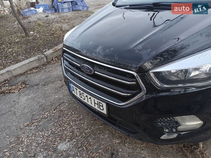 Внедорожник / Кроссовер Ford Escape 2017 в Ровно