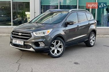 Позашляховик / Кросовер Ford Escape 2017 в Києві