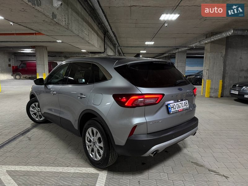 Позашляховик / Кросовер Ford Escape 2023 в Тернополі