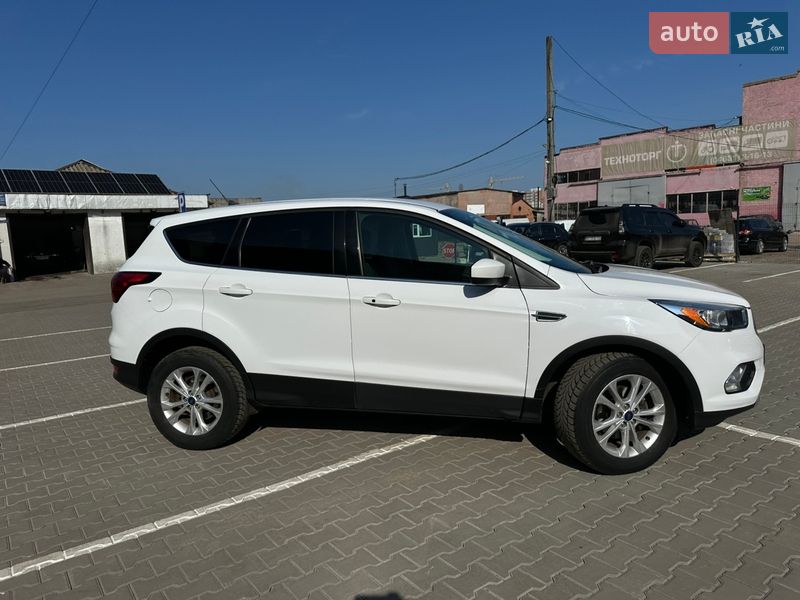Позашляховик / Кросовер Ford Escape 2019 в Ніжині фото 8 Позашляховик / Кросовер Ford Escape 2019 в Ніжині