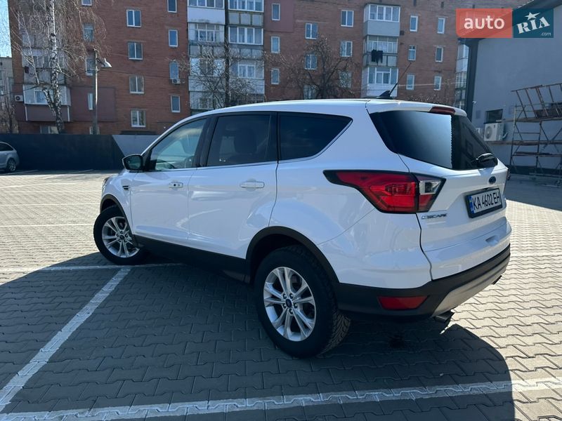 Позашляховик / Кросовер Ford Escape 2019 в Ніжині фото 20 Позашляховик / Кросовер Ford Escape 2019 в Ніжині