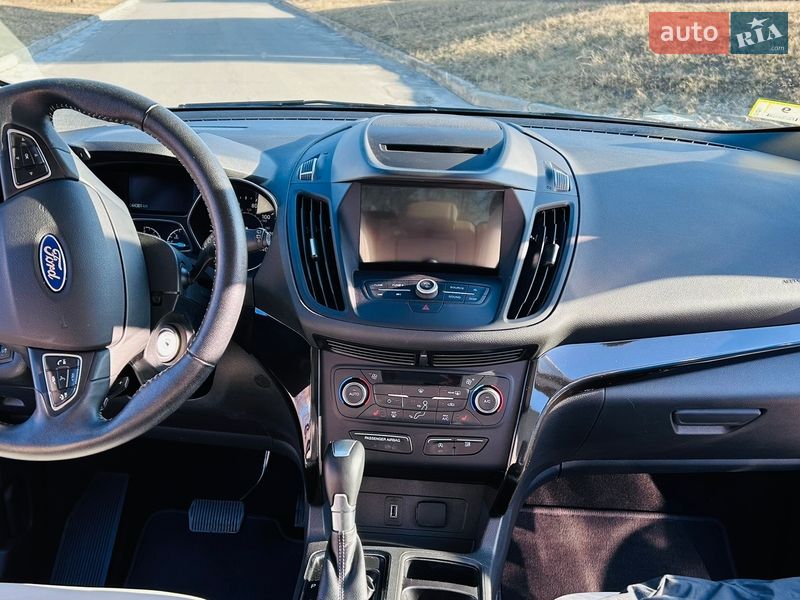Позашляховик / Кросовер Ford Escape 2018 в Сумах