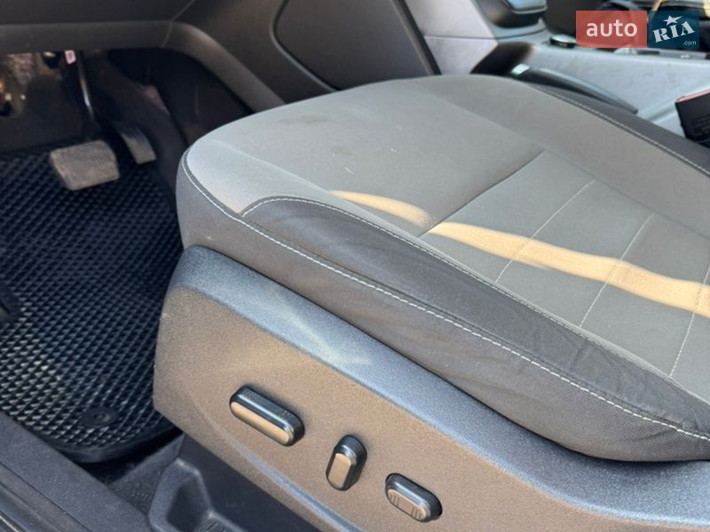 Позашляховик / Кросовер Ford Escape 2014 в Чернігові