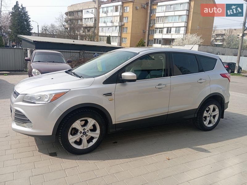 Позашляховик / Кросовер Ford Escape 2016 в Ужгороді