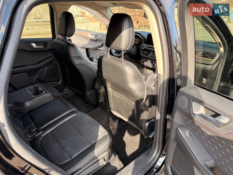 Внедорожник / Кроссовер Ford Escape 2019 в Киеве