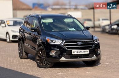 Внедорожник / Кроссовер Ford Escape 2016 в Кривом Роге