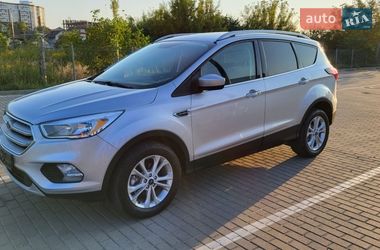 Позашляховик / Кросовер Ford Escape 2019 в Дубні