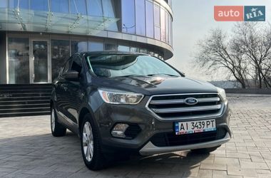Позашляховик / Кросовер Ford Escape 2017 в Запоріжжі